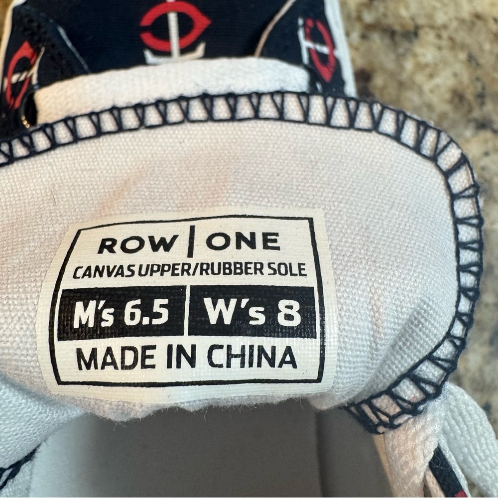 Row One Minnesota Twins Sneakers Women’s Size 8. Men’s 6.5 EUC - Picture 6 of 7